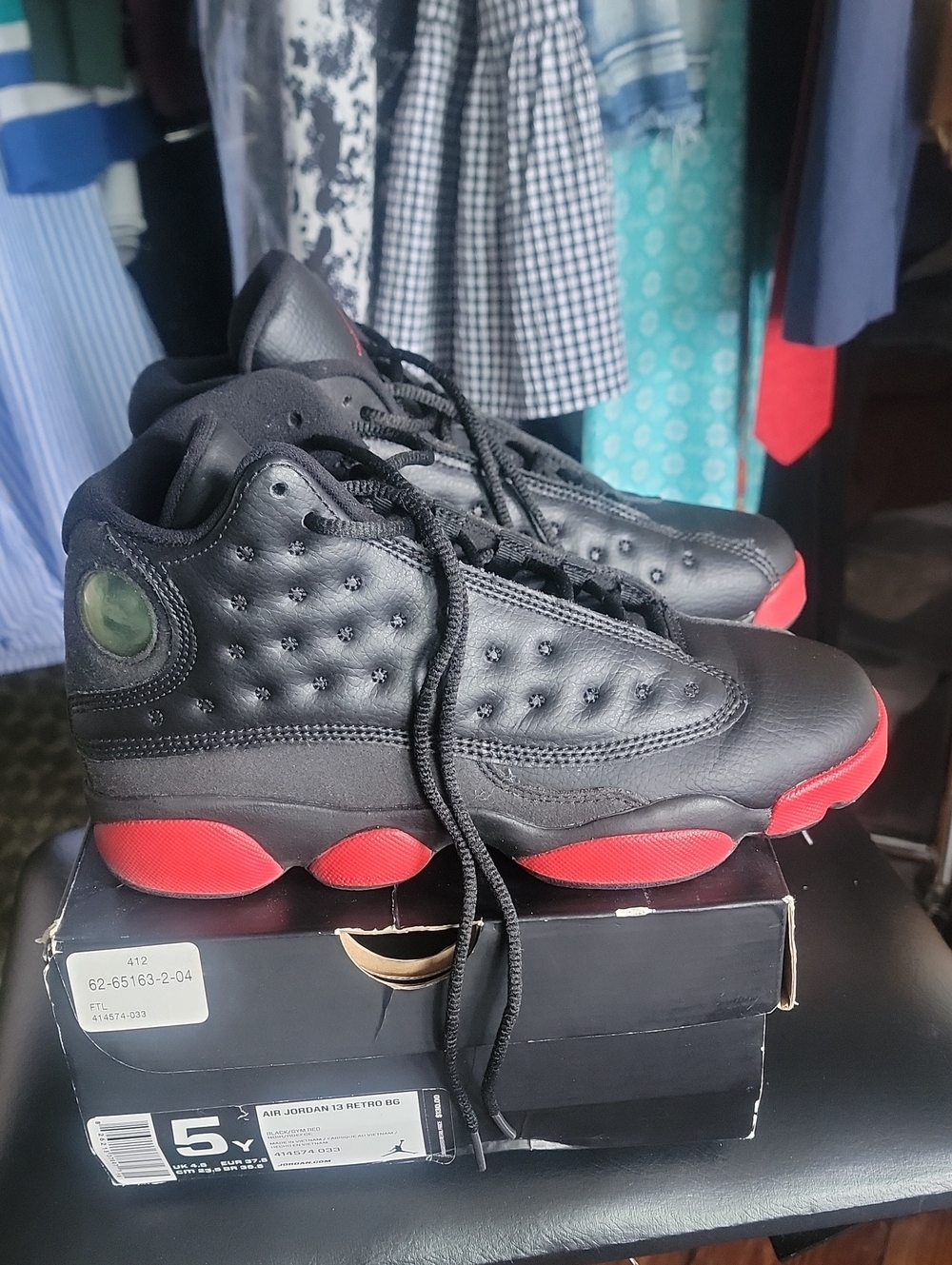 GYM RED AIR JORDAN 13 RETRO BG BLACK SNEAKERS